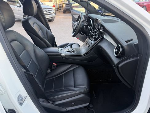 Used 2019 Mercedes-Benz GLC 300 image 13