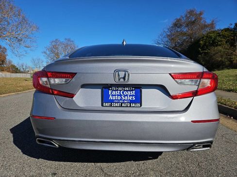 Used 2018 Honda Accord Sport image 5