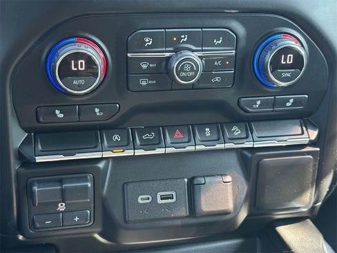 Used 2021 Chevrolet Silverado 1500 LT Trail Boss w/ Bed Protection Package image 29