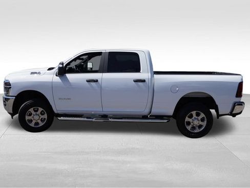 Certified 2026 RAM 2500 Big Horn AWD/4WD image 9