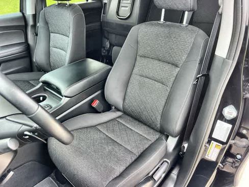 Certified 2025 Honda Ridgeline Sport image 11