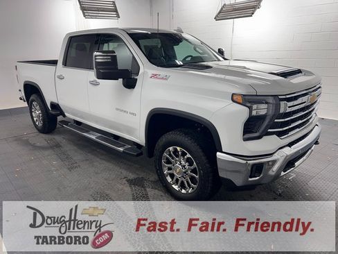 New 2026 Chevrolet Silverado 2500 LTZ w/ LTZ Premium Package image 3