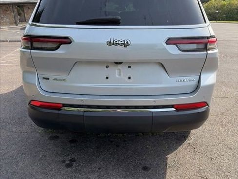 Used 2021 Jeep Grand Cherokee L Limited AWD/4WD image 9
