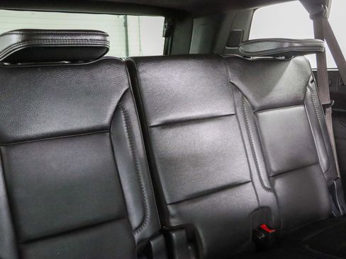 Used 2023 GMC Yukon XL Denali w/ Advanced Technology Package AWD/4WD image 35