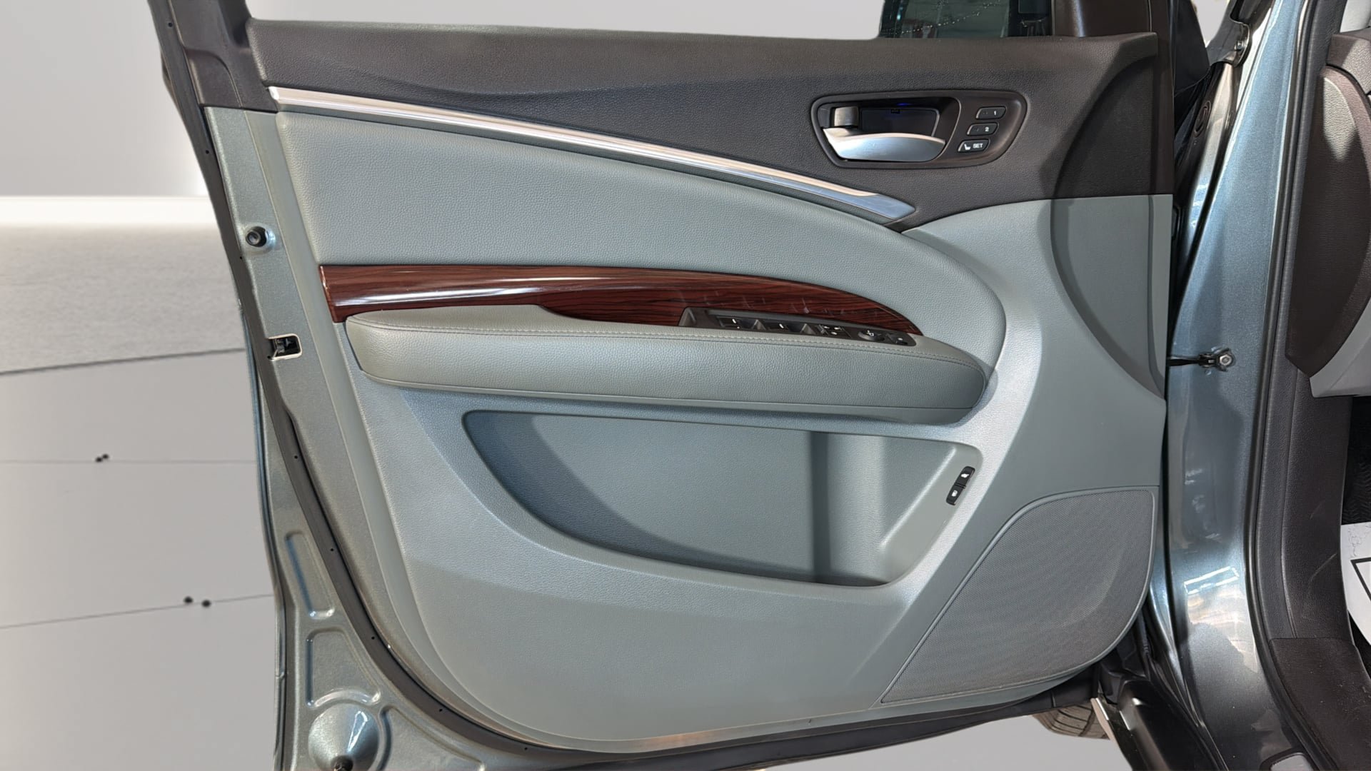 Used 2014 Acura MDX w/ Technology Package FWD image 21