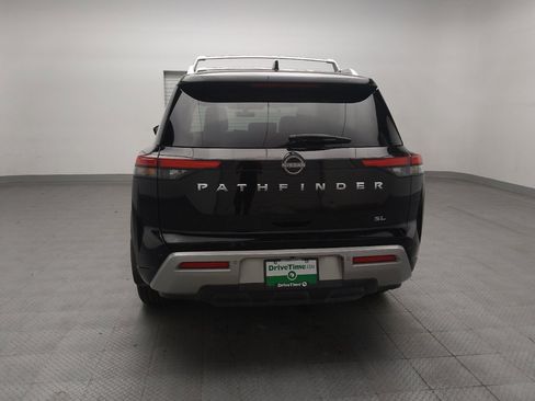 Used 2023 Nissan Pathfinder SL w/ Lighting Package (N92) FWD image 6