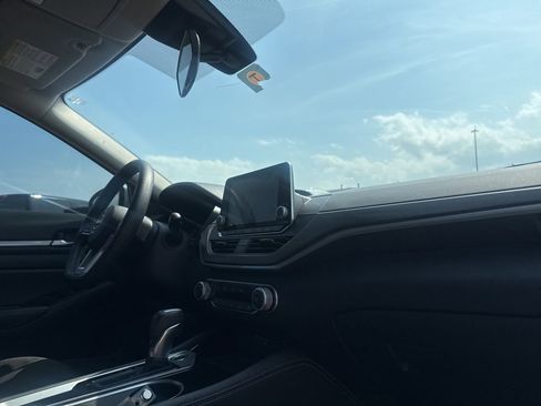 Used 2023 Nissan Altima 2.5 SV image 19