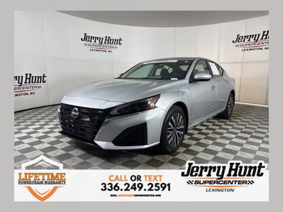 Used 2023 Nissan Altima 2.5 SV w/ SV Premium Package