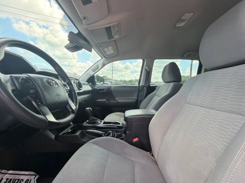 Used 2018 Toyota Tacoma SR w/ SR Convenience Package RWD image 12