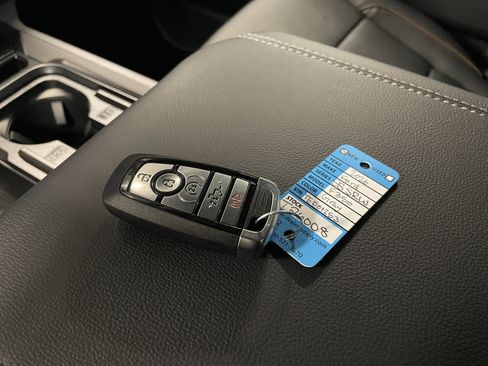 New 2026 Ford F350 Lariat w/ FX4 Off-Road Package image 18