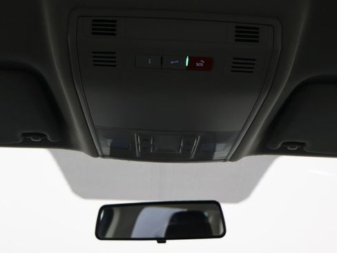 Used 2022 Volkswagen Taos S image 24