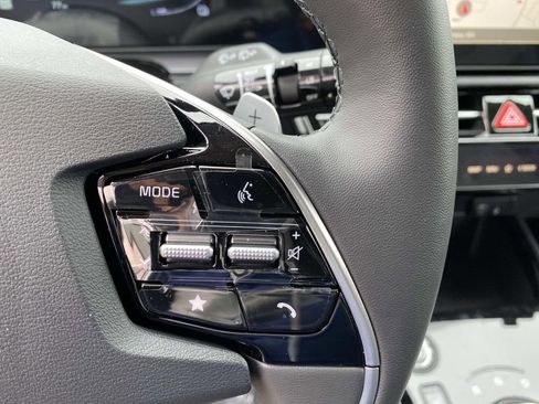 New 2025 Kia Niro EX w/ EX Cold Weather Package image 12