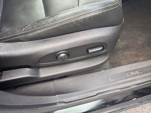 Used 2020 GMC Terrain SLT w/ Preferred Package image 42