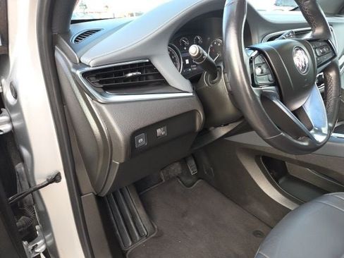 Used 2022 Buick Enclave Essence w/ Experience Buick Package AWD/4WD image 28