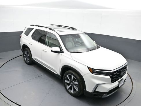 Certified 2023 Honda Pilot Touring image 38