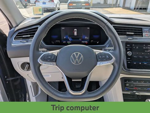 Used 2022 Volkswagen Tiguan SE FWD image 14