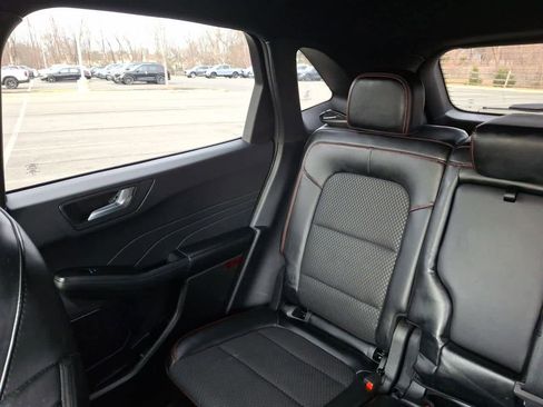 Certified 2023 Ford Escape ST-Line image 12