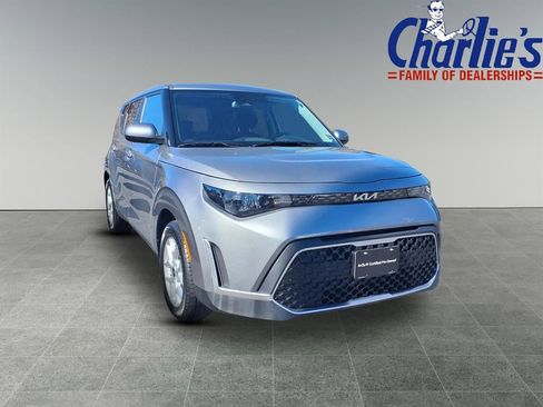 Certified 2024 Kia Soul LX w/ Option Group 015 FWD image 3