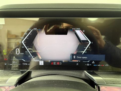 New 2025 BMW 760i xDrive w/ Executive Package image 12