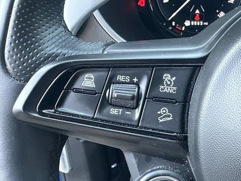 Used 2025 Alfa Romeo Stelvio Sprint AWD/4WD image 29