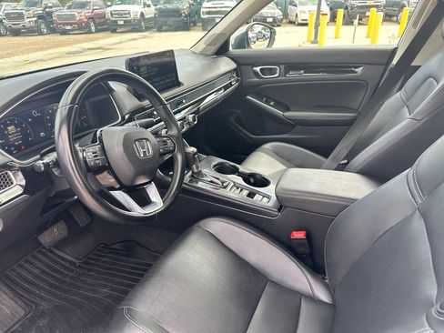 Used 2023 Honda Civic Touring image 13