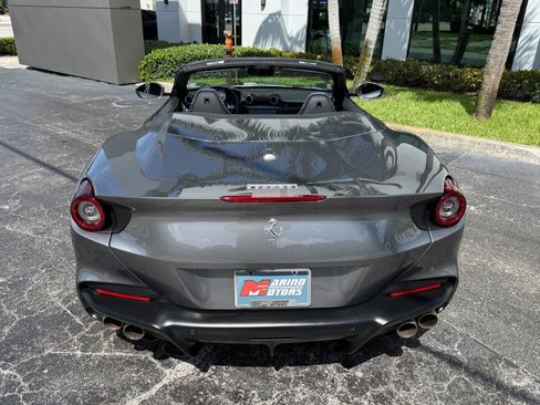 Used 2022 Ferrari Portofino M RWD image 13