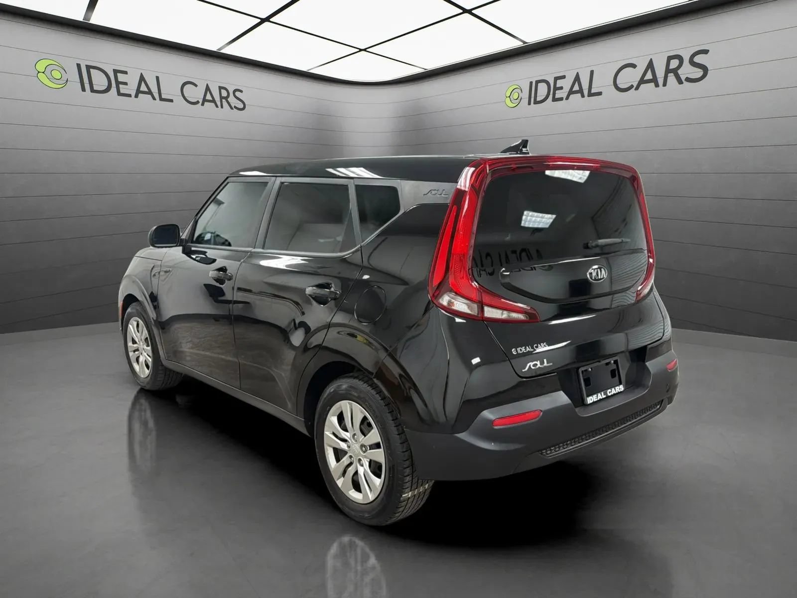 Used 2021 Kia Soul LX FWD image 8