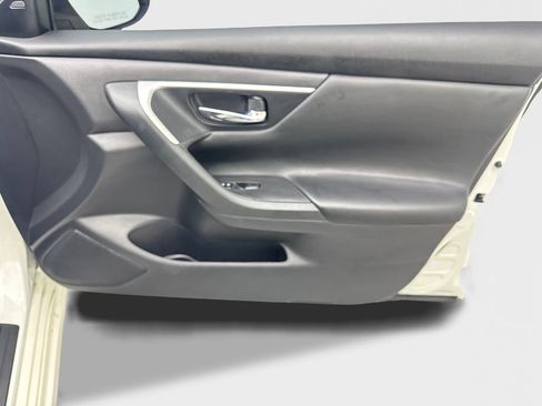 Used 2017 Nissan Altima 2.5 SV FWD image 48