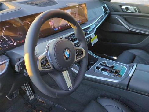 New 2026 BMW X5 sDrive40i w/ M Sport Package image 3