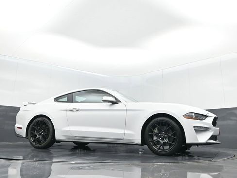 Used 2019 Ford Mustang Coupe w/ Ecoboost Performance Package image 29