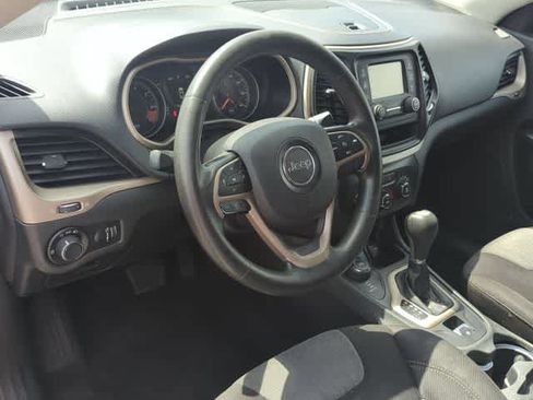 Used 2015 Jeep Cherokee Sport AWD/4WD image 10