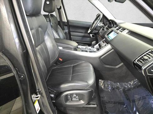 Used 2017 Land Rover Range Rover Sport HSE image 10
