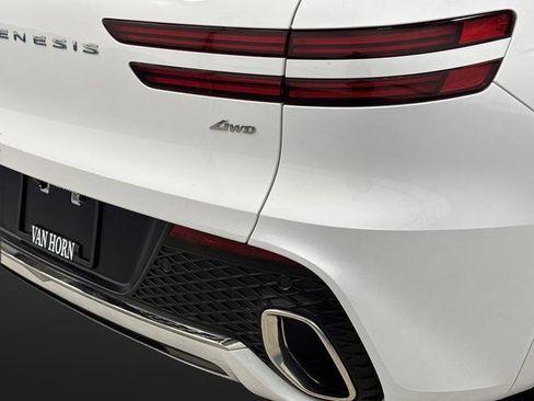 Used 2025 Genesis GV70 2.5T w/ Select Package image 32