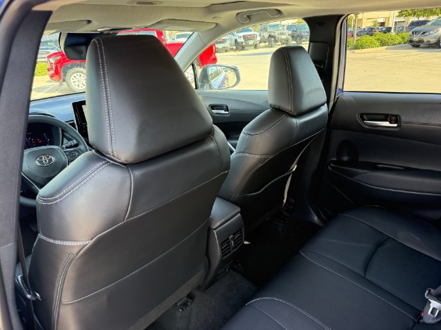 Used 2023 Toyota Corolla Cross XLE w/ Convenience Package AWD/4WD image 25