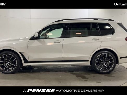 Used 2026 BMW X7 xDrive40i AWD/4WD image 5