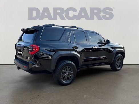 Used 2025 Toyota 4Runner SR5 AWD/4WD image 7
