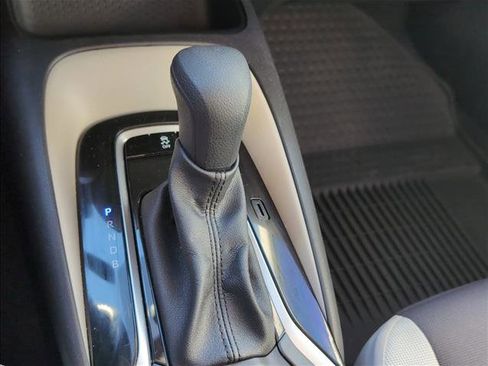 Used 2025 Toyota Corolla LE image 14