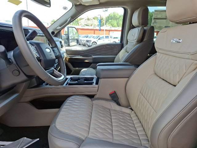 New 2027 Ford F250 Platinum w/ Platinum Plus Package AWD/4WD image 15