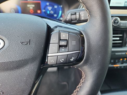 Used 2022 Ford Escape Titanium w/ Titanium Premium Package image 28