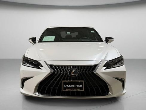 Used 2025 Lexus ES 300h Ultra Luxury w/ Accessory Package (Z2) FWD image 11