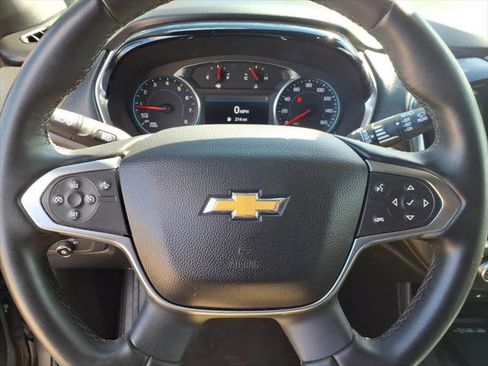 Used 2023 Chevrolet Traverse LT w/ LPO, Cargo Package AWD/4WD image 18