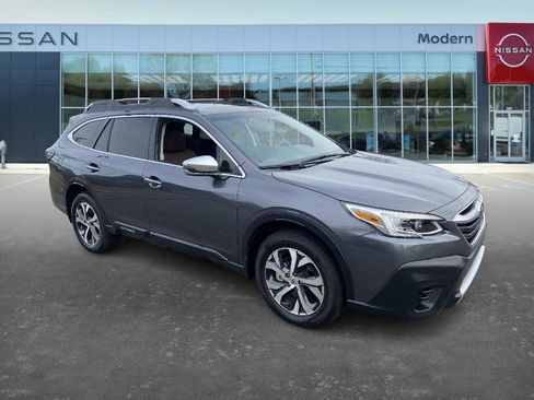 Used 2021 Subaru Outback Touring XT image 3
