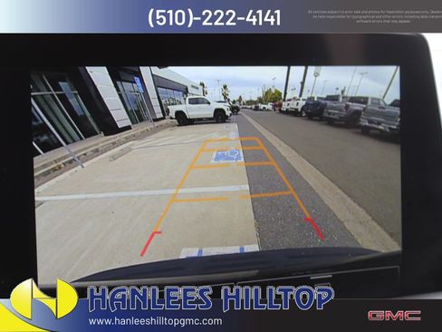 Used 2024 GMC Yukon SLT AWD/4WD image 26