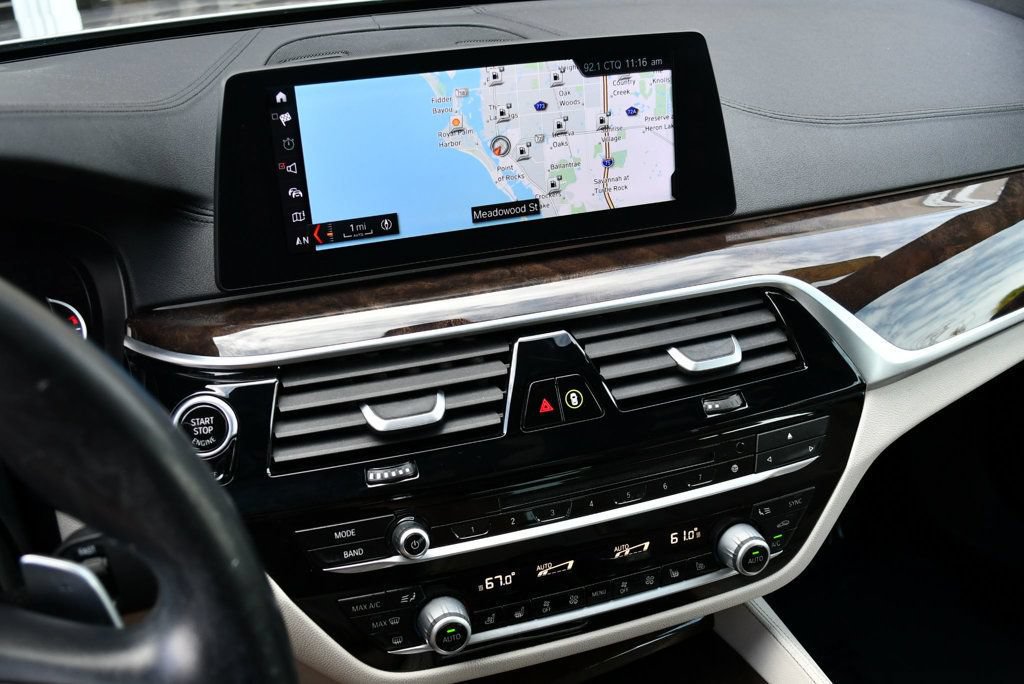 Used 2017 BMW 530i RWD image 12