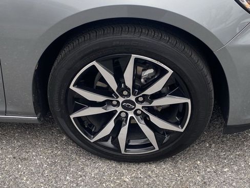 Used 2025 Chevrolet Malibu RS image 11