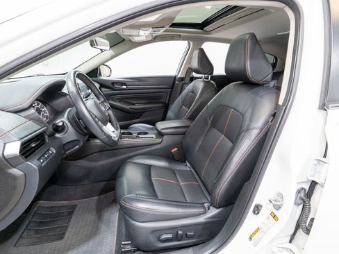 Used 2021 Nissan Altima 2.5 SR w/ SR Premium Package FWD image 15
