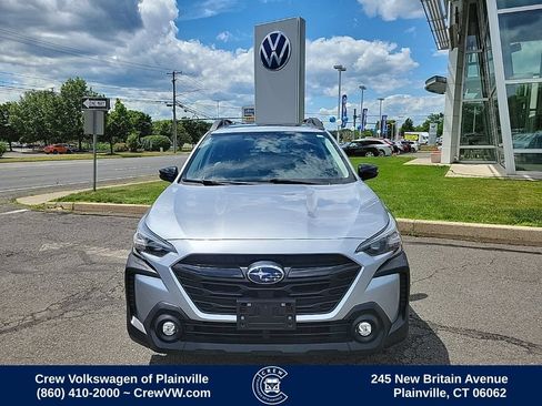 Used 2023 Subaru Outback Onyx Edition AWD/4WD image 2
