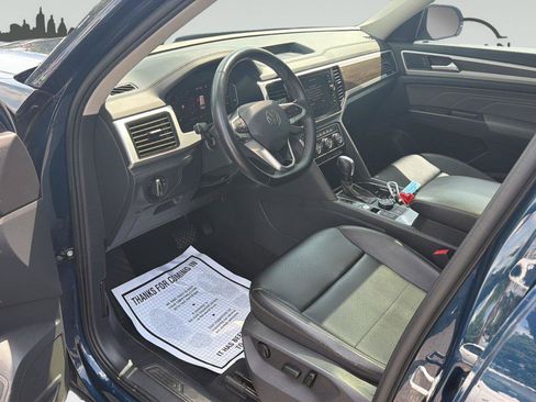Used 2022 Volkswagen Atlas SE w/ Panoramic Sunroof Package AWD/4WD image 9