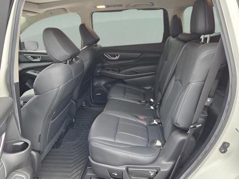 Used 2023 Subaru Ascent Limited w/ Technology Package AWD/4WD image 10