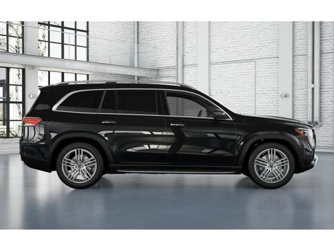 Certified 2026 Mercedes-Benz GLS 450 4MATIC image 2